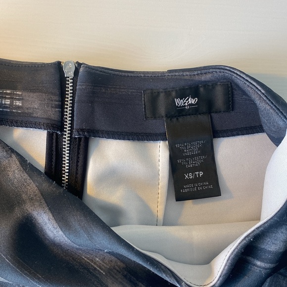 Mini skirt - Picture 7 of 7